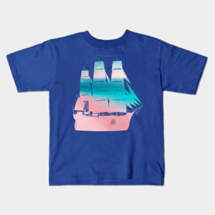 Bahamas beach silhouetted by a sailing ship Kids T-Shirt